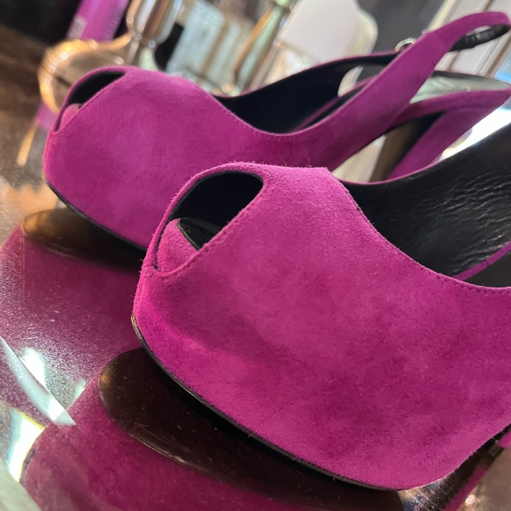 Giuseppe Zanotti Fuchsia Suede Heels-37.5(US 7.5) - Picture 12 of 12